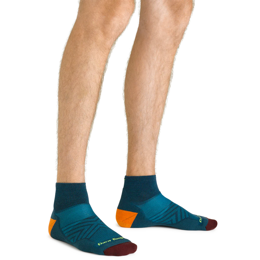 Darn Tough Men's Run Quarter Ultra-Lightweight Running Sock