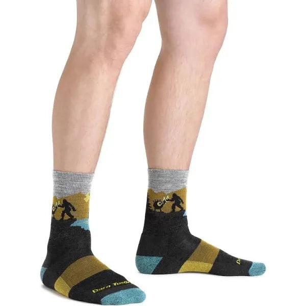 Darn Tough Men's Close Encounters Micro Crew Midweight Hiking Sock